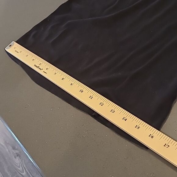 Old Navy S/P/P tall  black longsleeved T shirt - Picture 6 of 8